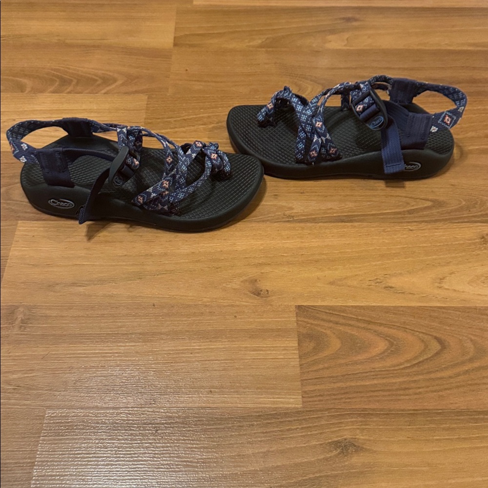 Women’s Chacos ZX/2- Blue Wink - Size 6. Worn once. Excellent condition. - Picture 5 of 6